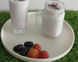 A picture of step 6 of Lychee with Jamun Smoothie.