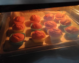 Foto del paso 4 de la receta: Magdalenas de naranja y yogurt