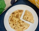 A picture of step 6 of Quesadilla (with few drops of oil and food turns delicious).