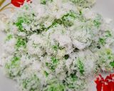 Foto langkah ke 4 dari resep Klepon Beras Ketan isi Gula merah.