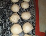 Foto del paso 6 de la receta: Medialunas de nata sin manteca