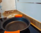 Foto del paso 3 de la receta: Rape con gulas