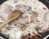 Foto del paso 3 de la receta Champiñones rellenos de bacon y bechamel