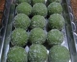 A picture of step 7 of Paan laddu.