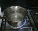 A picture of step 1 of Salsa chicken cheese bread.