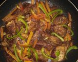 A picture of step 3 of Braised Vegetables chicken.