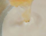 Foto langkah ke 4 dari resep Saffron Panna Cotta.
