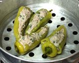 รูปขั้นตอนการทำที่ 6 ของ พริกหยวกยัดไส้หมูสับ