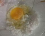 Foto langkah ke 1 dari resep Telur Kelapa Parut Goreng.
