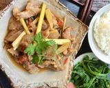 Hình bước làm 4 của món Gân bò kho cay hao cơm mùa mưa