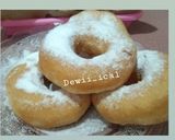Foto langkah ke 7 dari resep Donat mantul empuk tanpa susu tanpa telur.