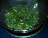 A picture of step 4 of Spinach Soup.