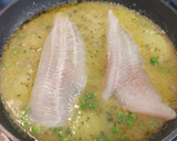 Foto del paso 5 de la receta: Merluza en Salsa Verde