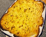 A picture of step 3 of Leftover roast chicken and leek pie.