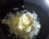 शेजवान नूडल्स (schezwan noodles recipe in marathi) रेसिपी स्टेप 2 फोटो