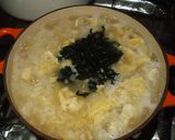 A picture of step 5 of Staff Meal Rice Porridge with Wakame and Egg.
