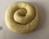 A picture of step 4 of Arabian pateera.