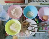 Foto langkah ke 1 dari resep Bolu Marmer Air (Kukus).