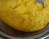A picture of step 2 of Pumbkin ki sabji.
