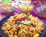 A picture of step 5 of Pune ki bhel.