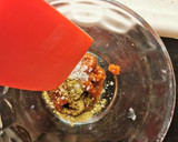 Foto del paso 1 de la receta: Huachinango en salsa de harissa y rosas