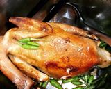 Hình bước làm 1 của món Gà tiềm ớt xiêm xanh