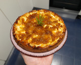 Foto del paso 9 de la receta: Tarta salada de gorgonzola y pera con cebolla caramelizada