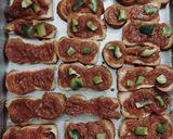 صورة لخطوة 3 من وصفة 🛑 البيتزا المُزيفة 🤩🍕 !