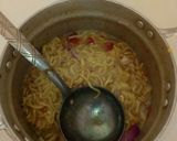 A picture of step 1 of Awara indomie.