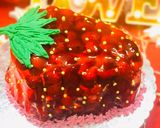 A picture of step 5 of Strawberry cake.
