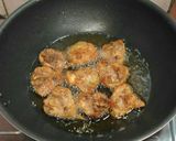 Foto langkah ke 2 dari resep Homemade Minyak Ayam Asli.