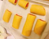 A picture of step 11 of Sausage roll.