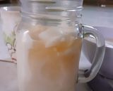 Foto langkah ke 7 dari resep Es Kelapa Muda (KW) Sirup Gula Aren 🥥.