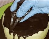 Foto langkah ke 7 dari resep Cheesecake with Chocolate Topping 😋.