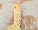 A picture of step 34 of Chicken bread.