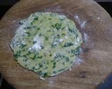 A picture of step 3 of Spinach paratha.