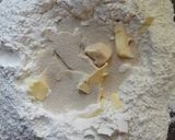 Foto del paso 1 de la receta: Pancitos de salame