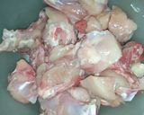 A picture of step 2 of Chicken makhni handi.