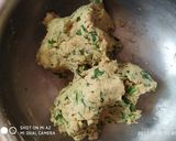 A picture of step 3 of Methi Jowar roti.