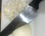 Foto del paso 1 de la receta: Guisado de rape y merluza