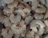 Foto langkah ke 1 dari resep Udang Jagung Manis Saus Padang.