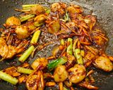 Gambar langkah 4 resipi Mee Goreng Basah.