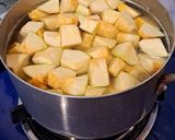 Hình bước làm 4 của món Canh sa kê nấu sườn non