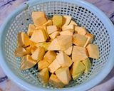 Hình bước làm 2 của món Canh sa kê nấu sườn non