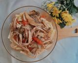 Hình bước làm 2 của món Salad mực giảm cân mà vẫn ngon