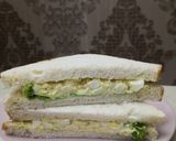 Gambar langkah 5 resipi Sandwich Telur.