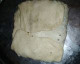 A picture of step 6 of Chicken sandwich paratha.