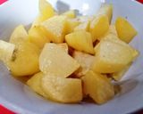 Foto langkah ke 1 dari resep Perkedel Kentang Klasik.