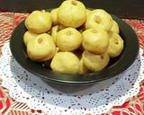 A picture of step 4 of Besan Laddu.