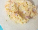 A picture of step 2 of Aloo Parantha.